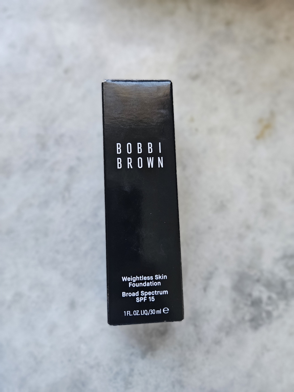 Bobbi Brown Weightless Skin Foundation